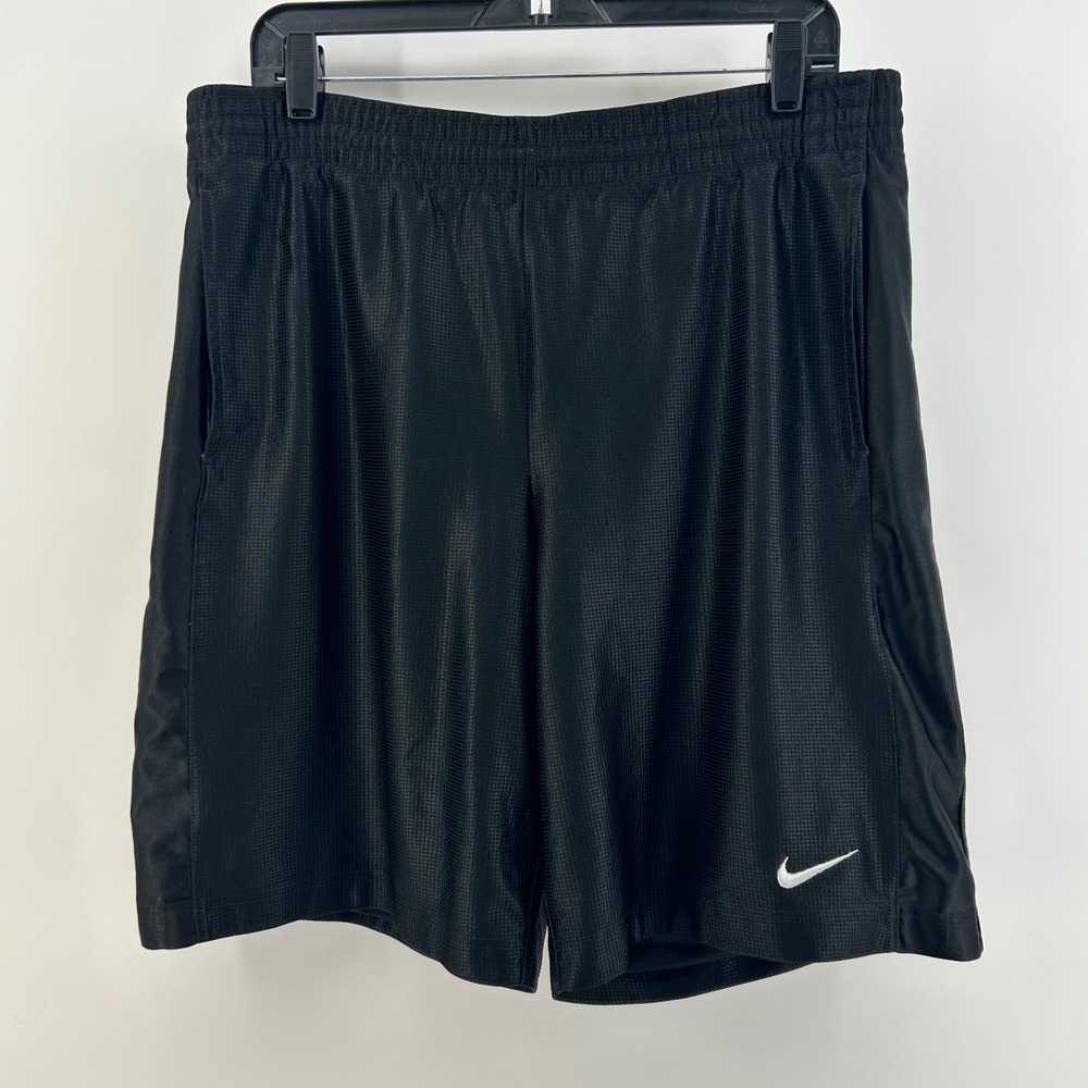 Nike Basketball Shorts Mens Medium Black Mesh Athletic Gym Swoosh Activewear